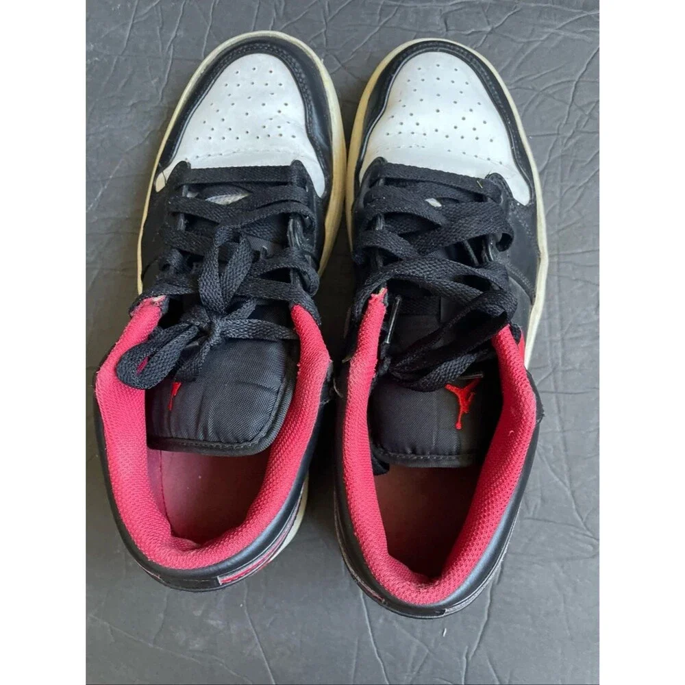 Jordan Air Jordan 1 Low White Toe Black Red White Men's Sz 9 Sneakers 553558-063